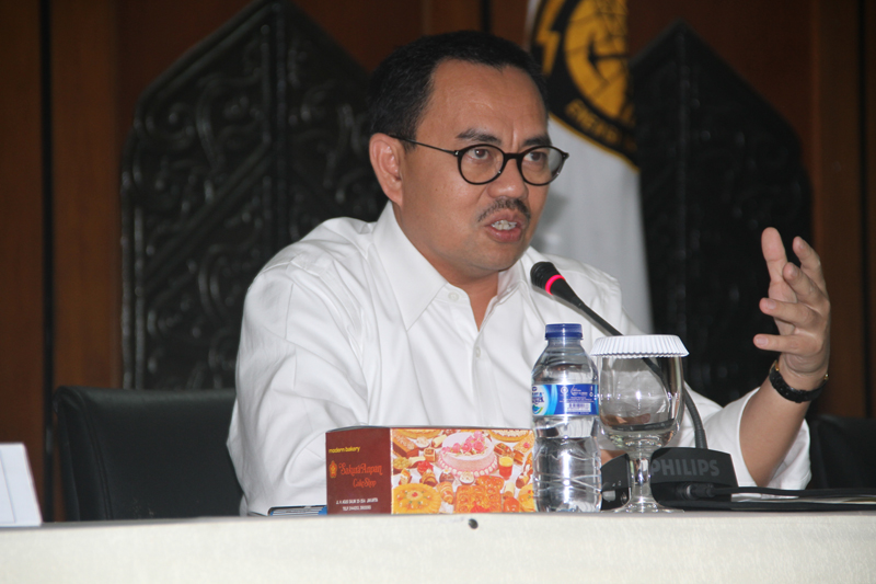 Kita Tenggelam Dalam Diskursus Harga BBM